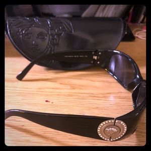 Versace Sunglasses with case! ❤️